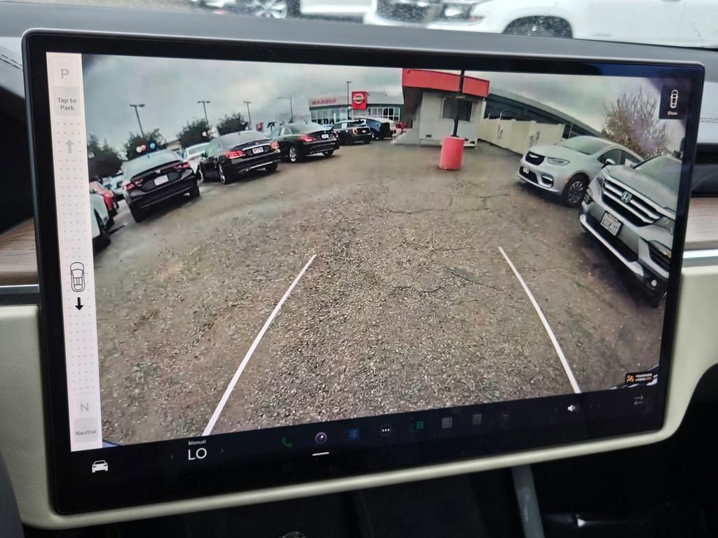 Used 2022 Tesla Model X image 21