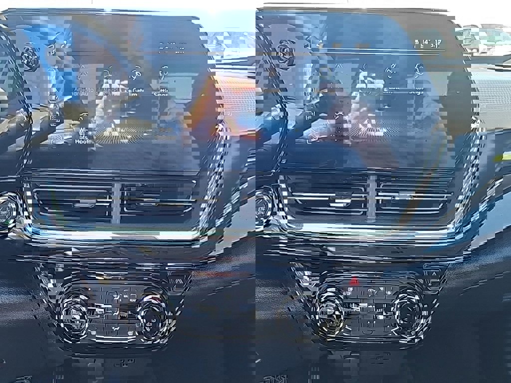 New 2026 Chevrolet Trax ACTIV w/ Sunroof Package image 18