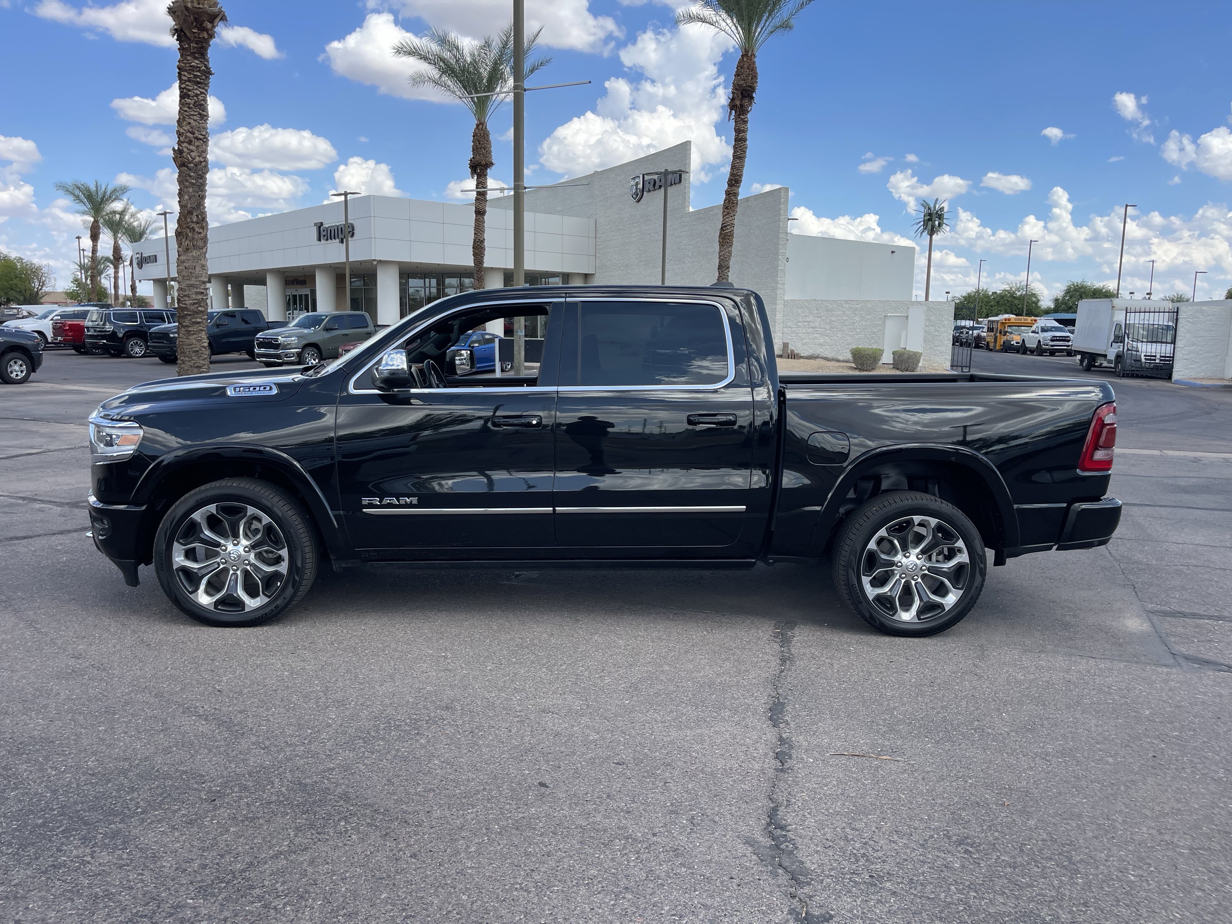 Certified 2023 RAM 1500 Limited AWD/4WD image 3