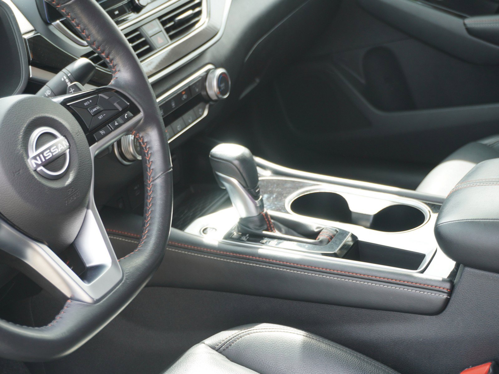 Used 2023 Nissan Altima 2.5 SR w/ SR Premium Package FWD image 20