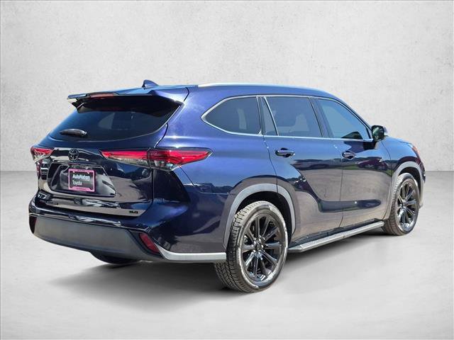 Used 2021 Toyota Highlander XLE FWD image 5