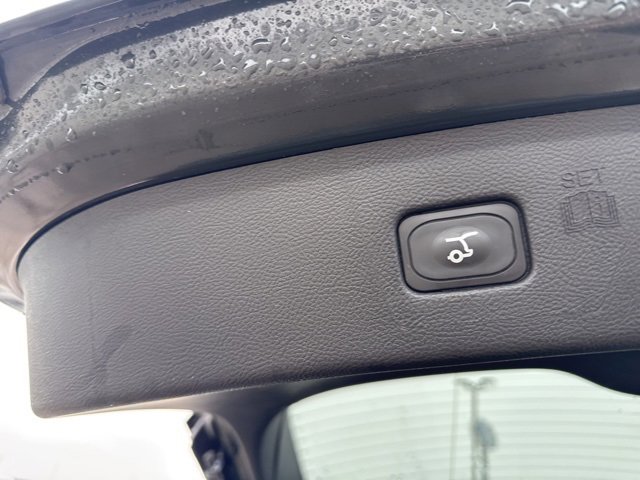 Used 2024 Ford Edge SEL w/ Convenience Package image 13