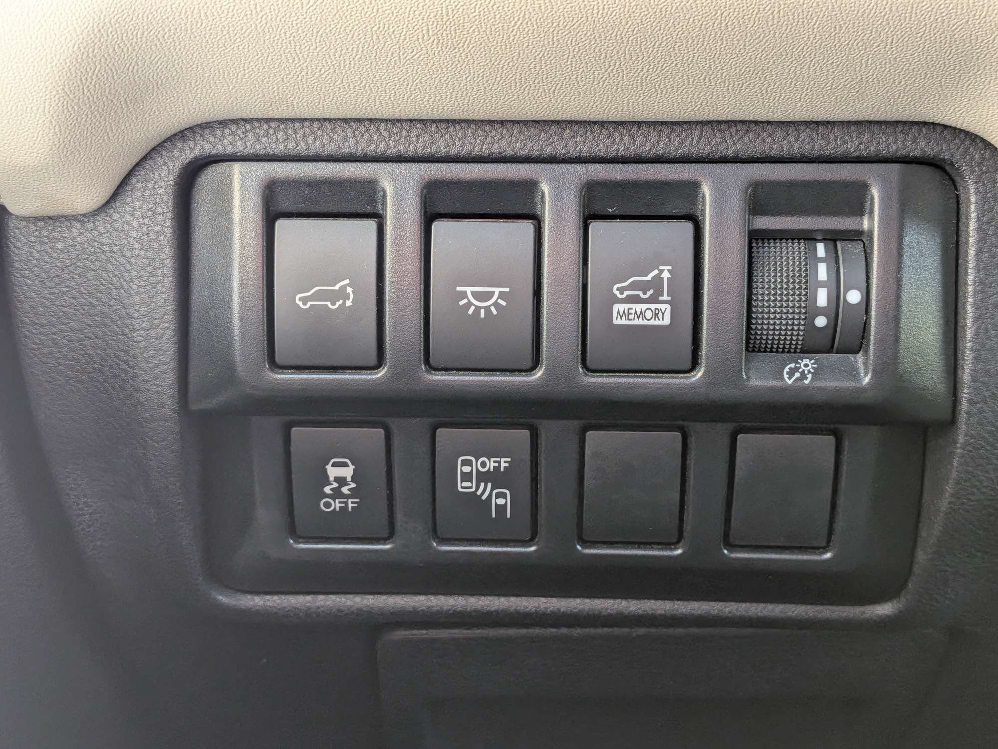 Used 2020 Subaru Ascent Limited w/ Popular Package #2 AWD/4WD image 25
