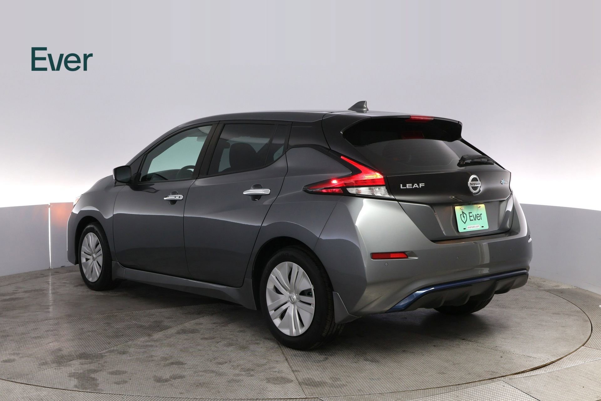 Used 2022 Nissan Leaf S image 17