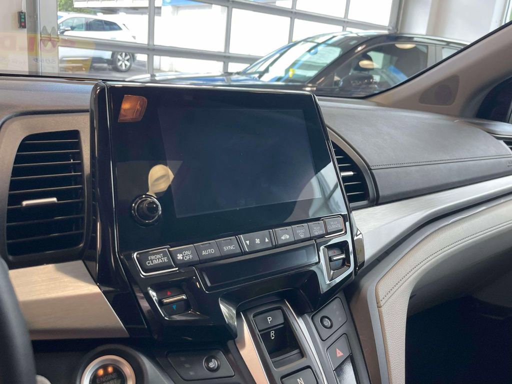 Used 2023 Honda Odyssey EX-L image 24