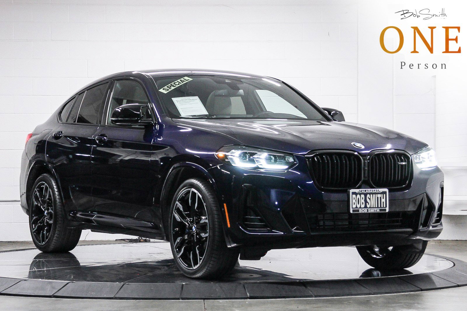 New 2025 BMW X4 M40i AWD/4WD image 1