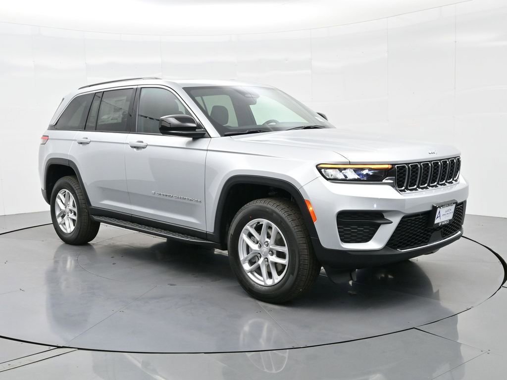 New 2025 Jeep Grand Cherokee Laredo X image 4