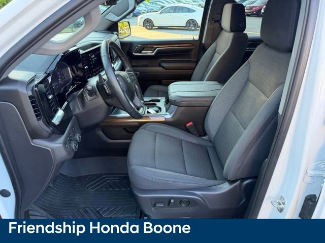 Used 2024 Chevrolet Silverado 1500 LT Trail Boss AWD/4WD image 18