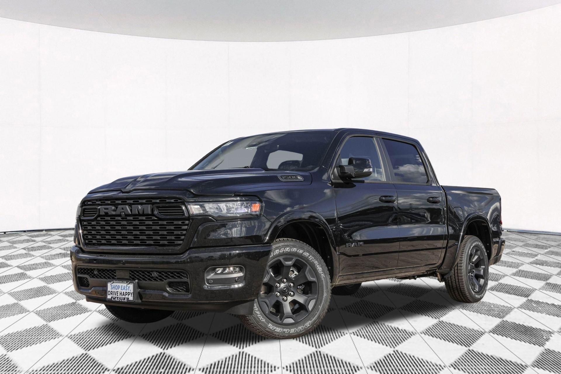 New 2026 RAM 1500 4x4 Crew Cab image 2