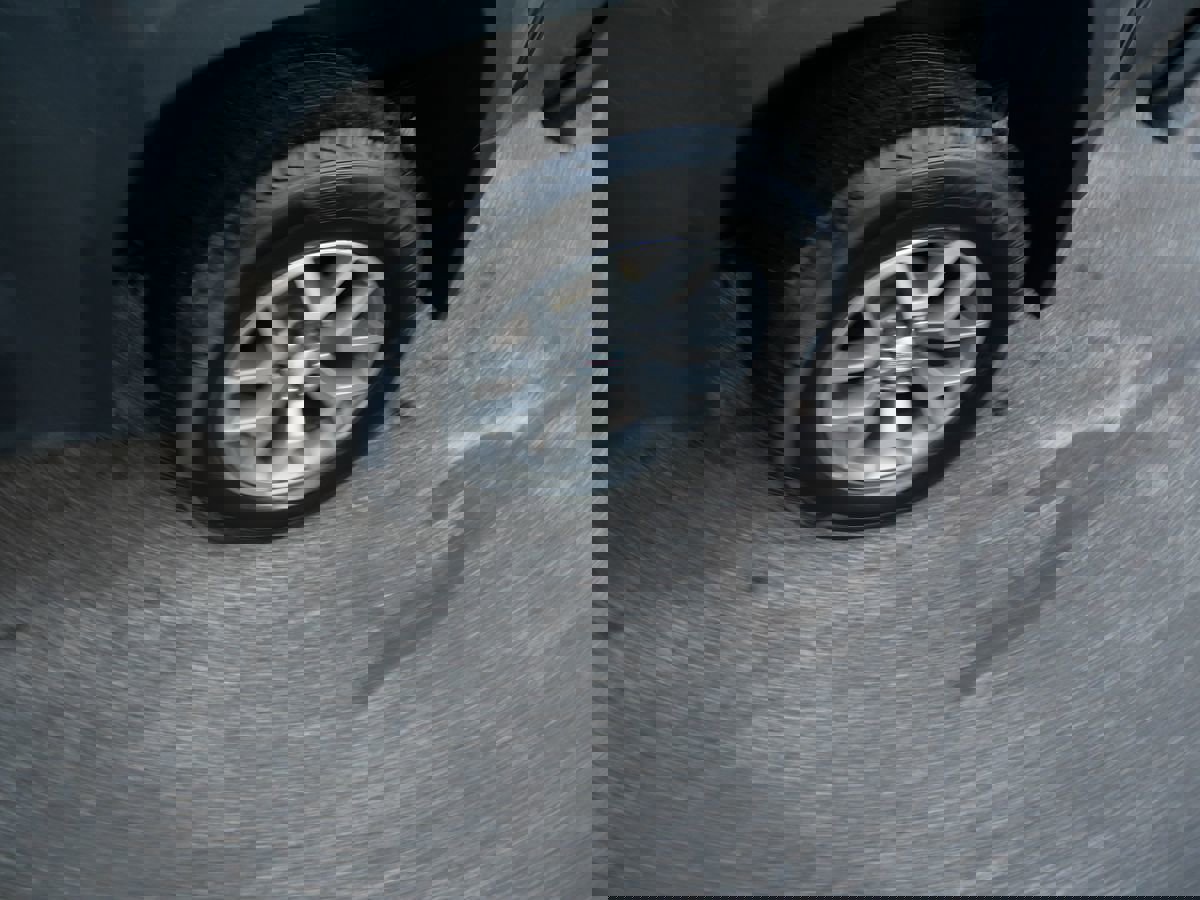 Used 2015 GMC Canyon SLE w/ All-Terrain Package image 34