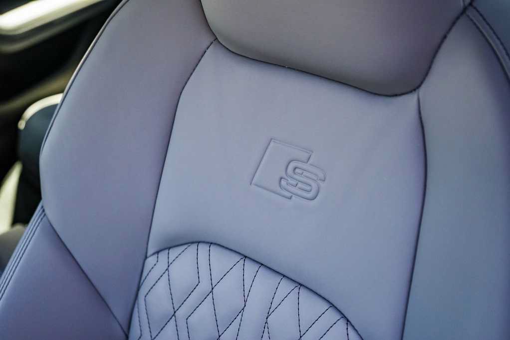 Used 2025 Audi S6 Premium Plus AWD/4WD image 26