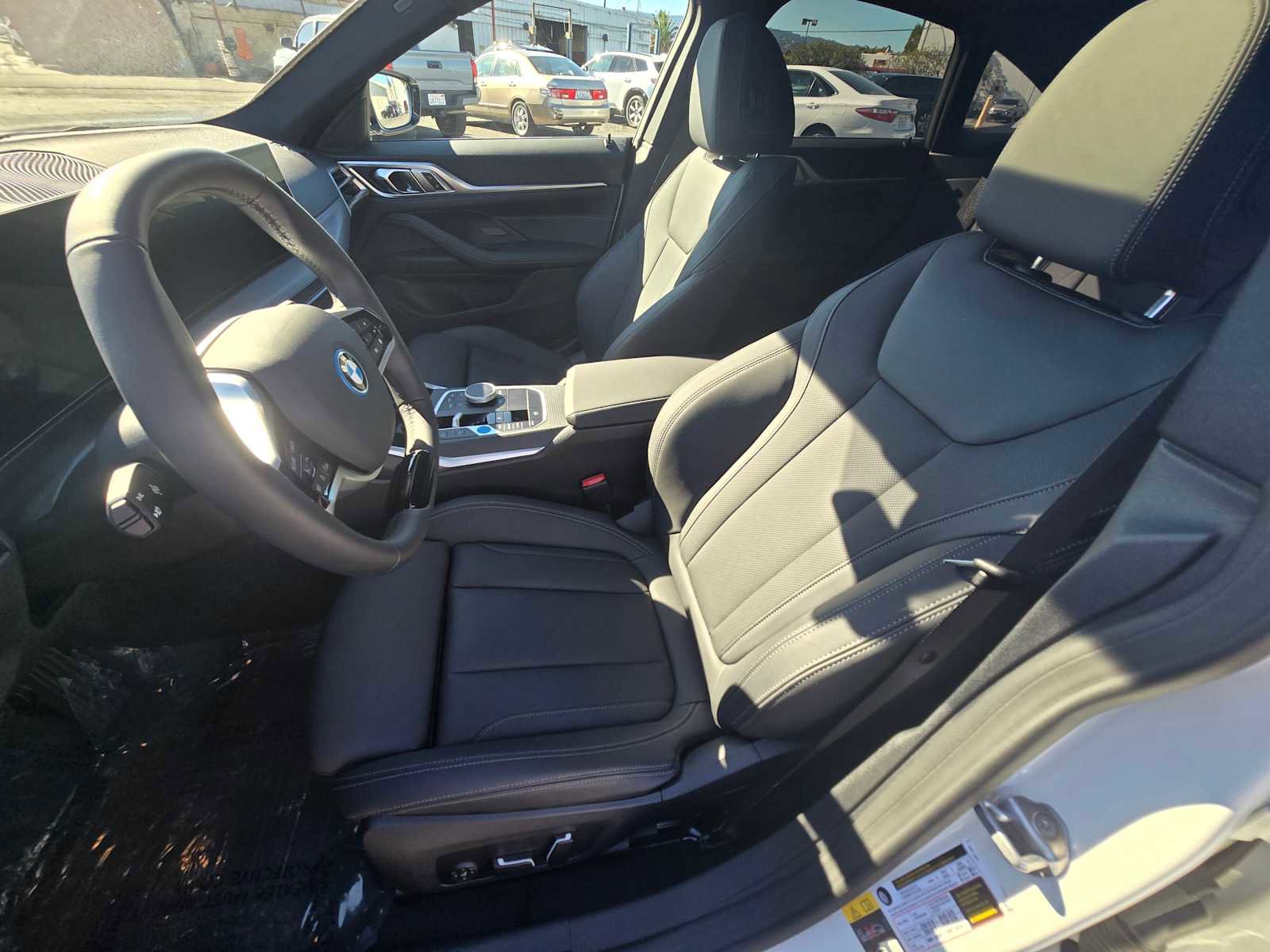 Used 2025 BMW i4 eDrive40 image 23