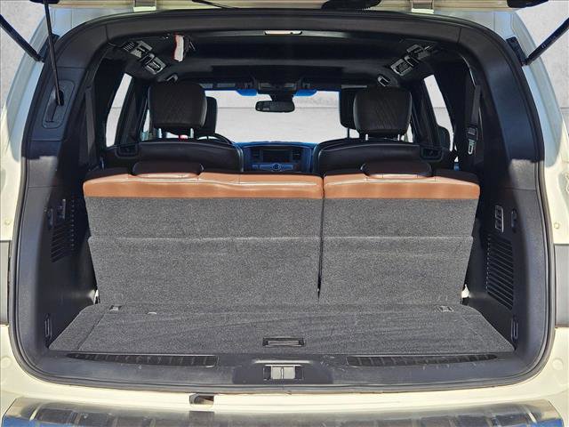 Used 2015 INFINITI QX80 4WD w/ Limited Package image 6