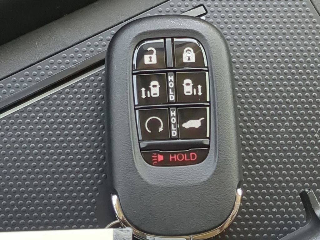 New 2026 Honda Odyssey Touring image 27