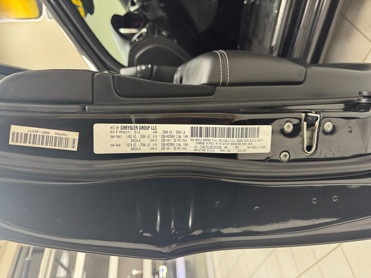 Used 2014 Jeep Grand Cherokee SRT AWD/4WD image 71