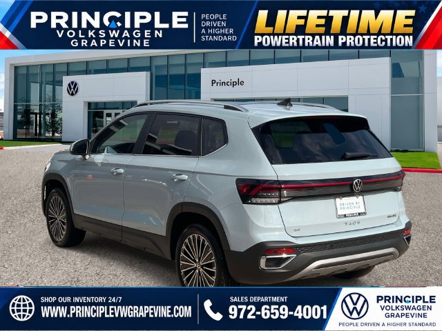 New 2027 Volkswagen Taos SE FWD image 6