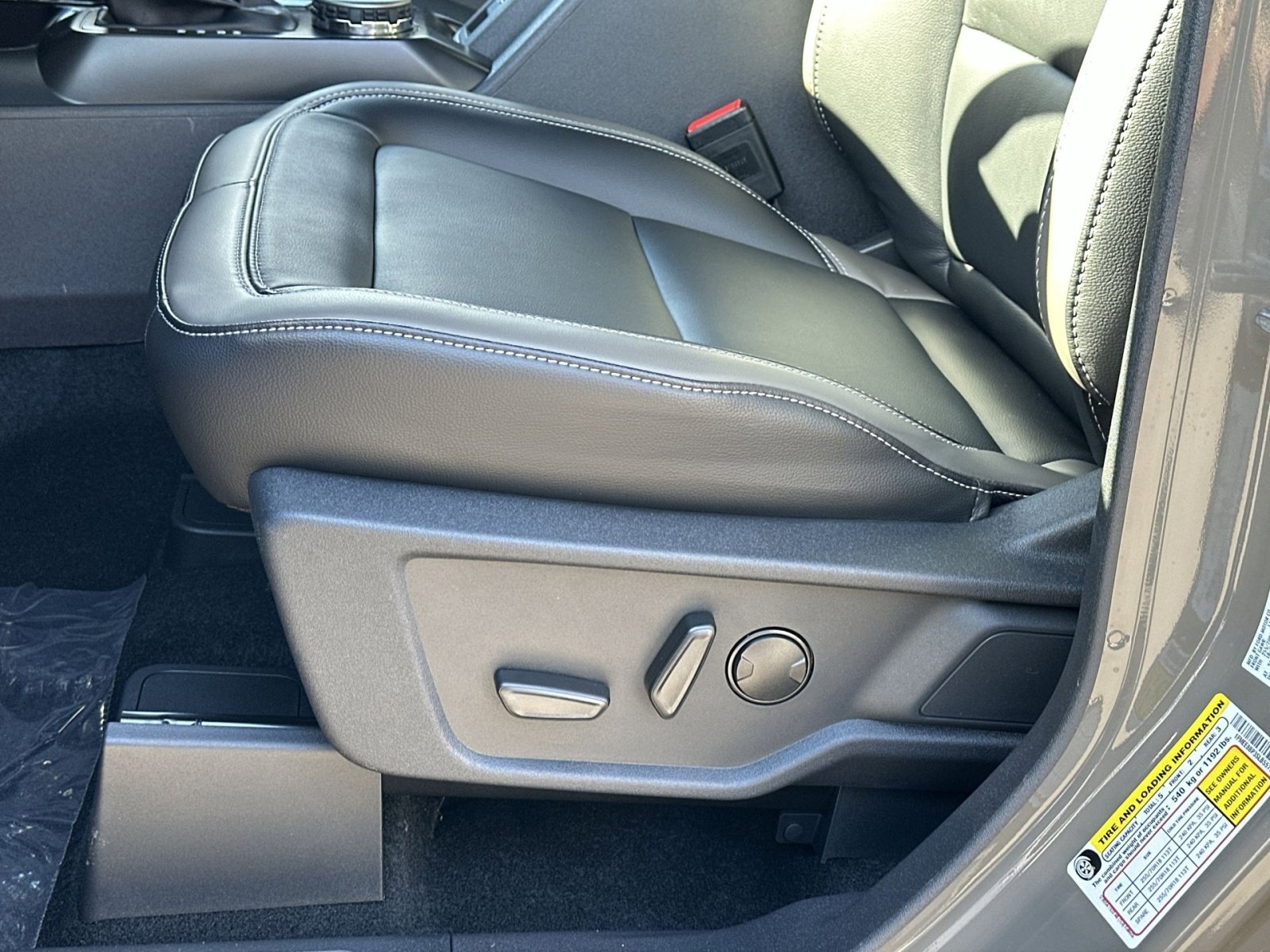 New 2025 Ford Bronco Outer Banks image 14