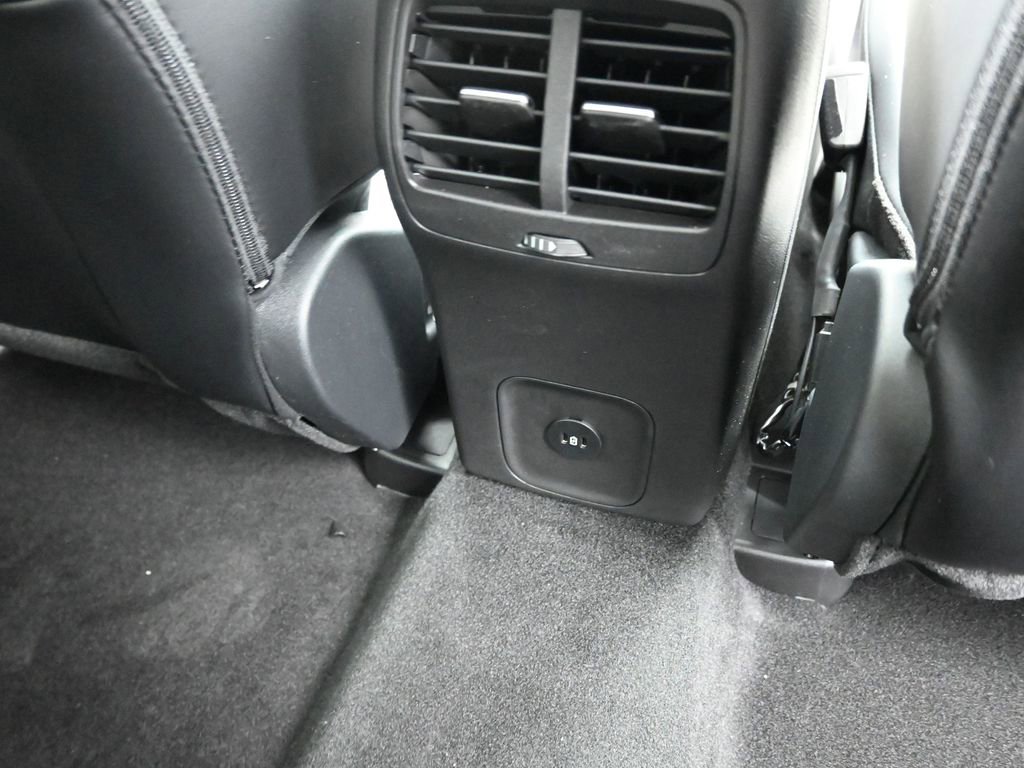 New 2025 Ford Escape SE image 18