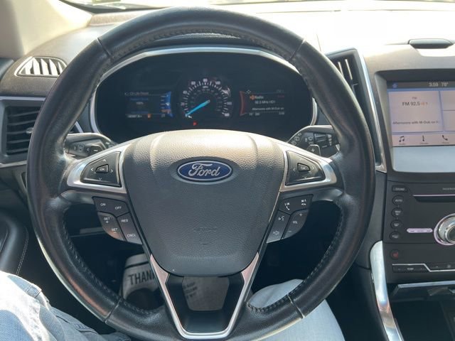 Used 2019 Ford Edge Titanium AWD/4WD image 16