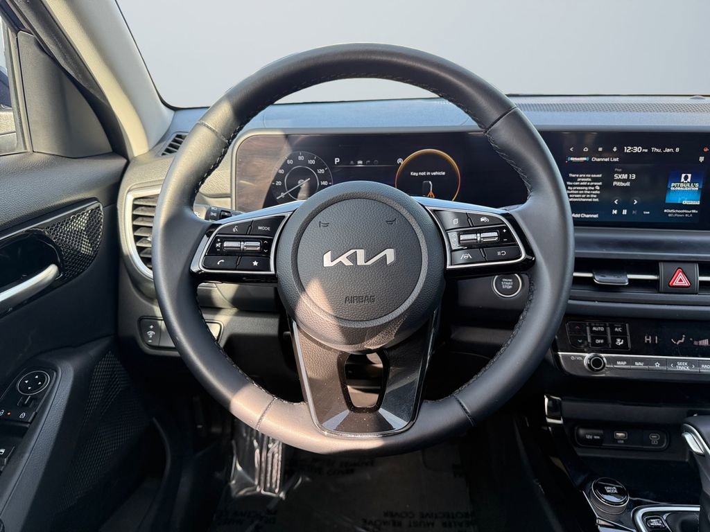 Used 2024 Kia Seltos EX image 12