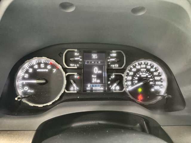 Used 2018 Toyota Tundra SR5 w/ SR5 Upgrade Package RWD image 11