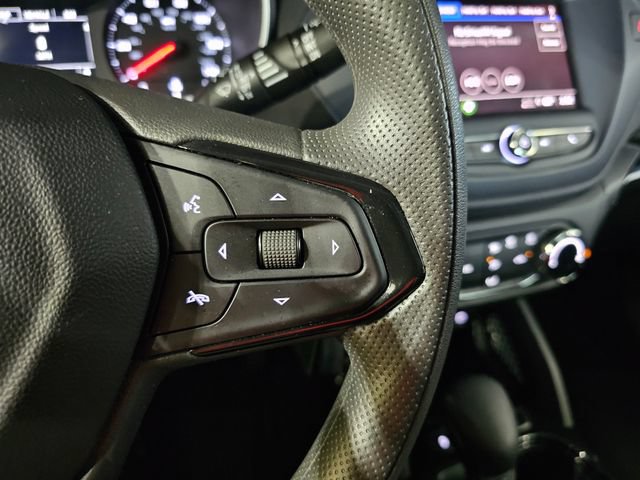 Used 2023 Chevrolet TrailBlazer LS FWD image 35