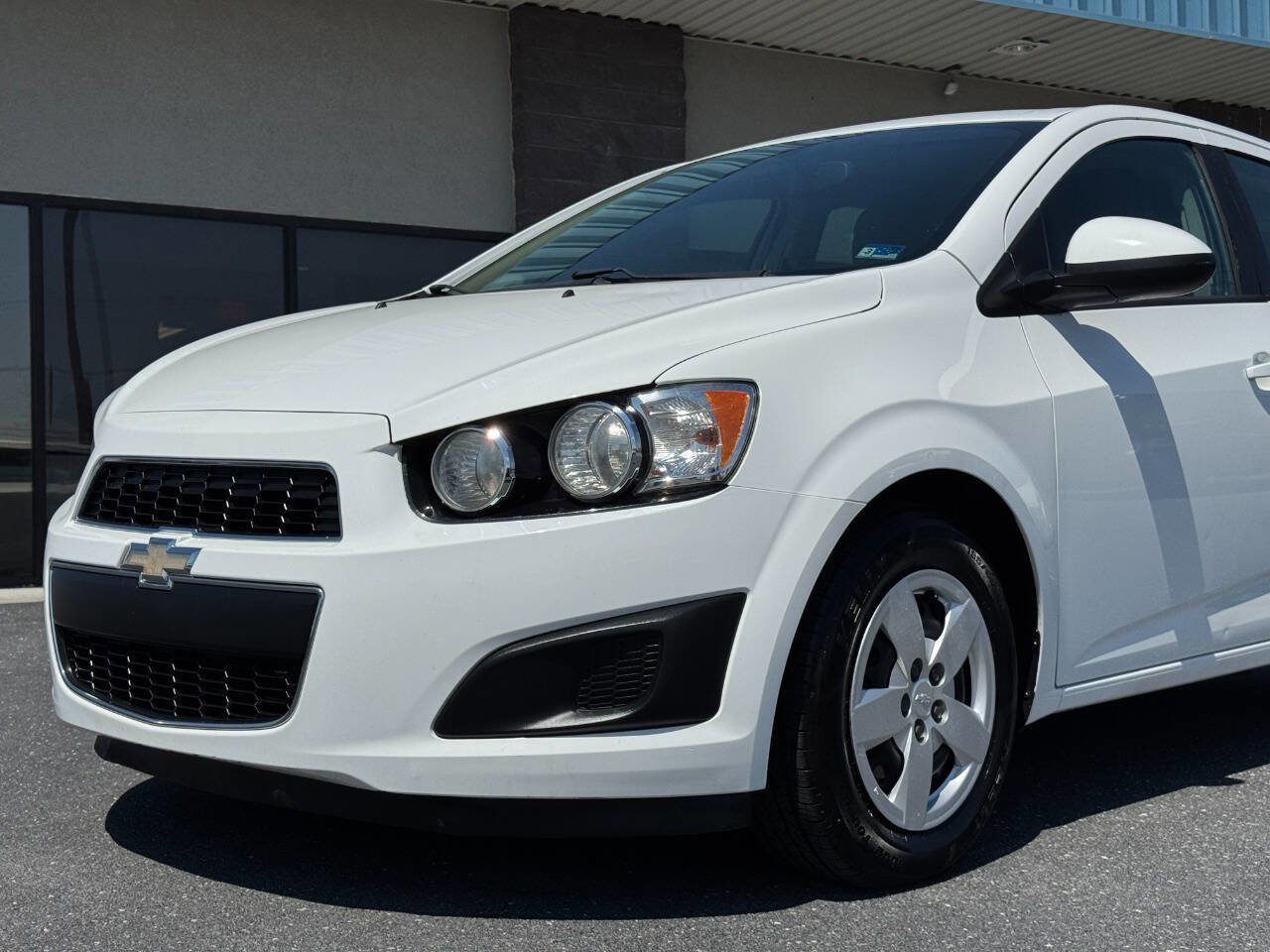 Used 2016 Chevrolet Sonic LS FWD image 35