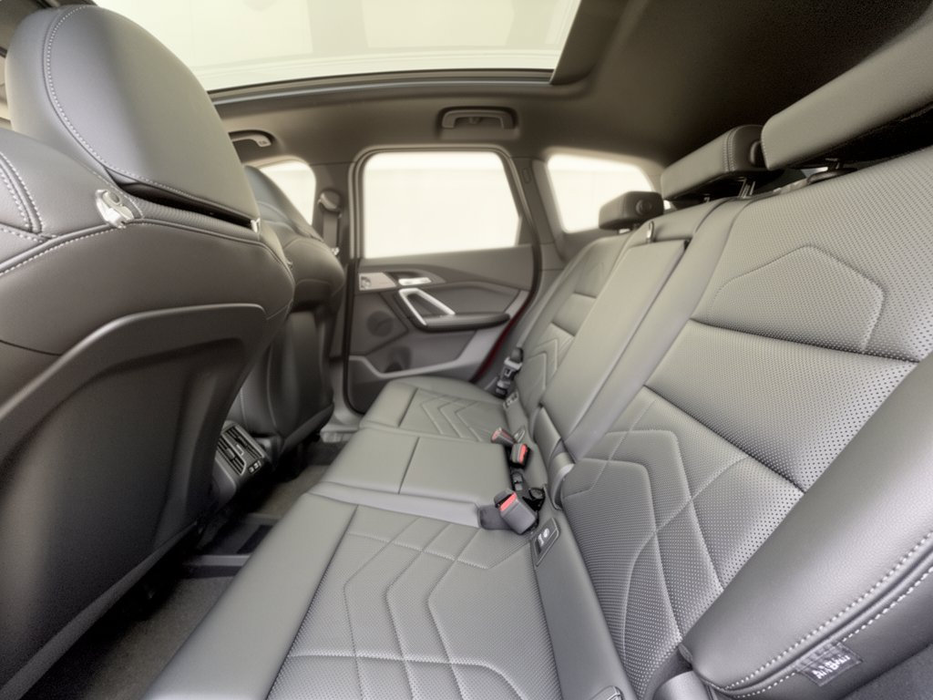New 2027 BMW X1 xDrive28i AWD/4WD image 25