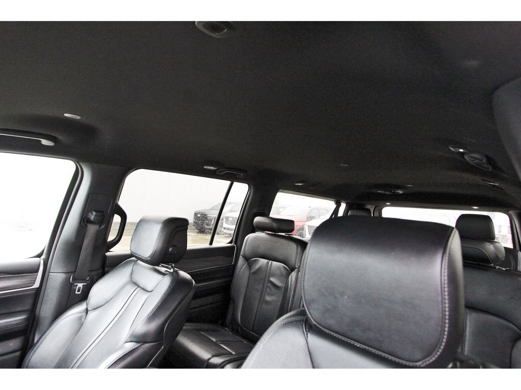 Used 2024 Jeep Wagoneer L Series III w/ Flexible Seating Group AWD/4WD image 28