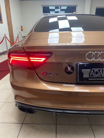 Used 2017 Audi RS 7 Performance w/ Driver Assistance Package image 11