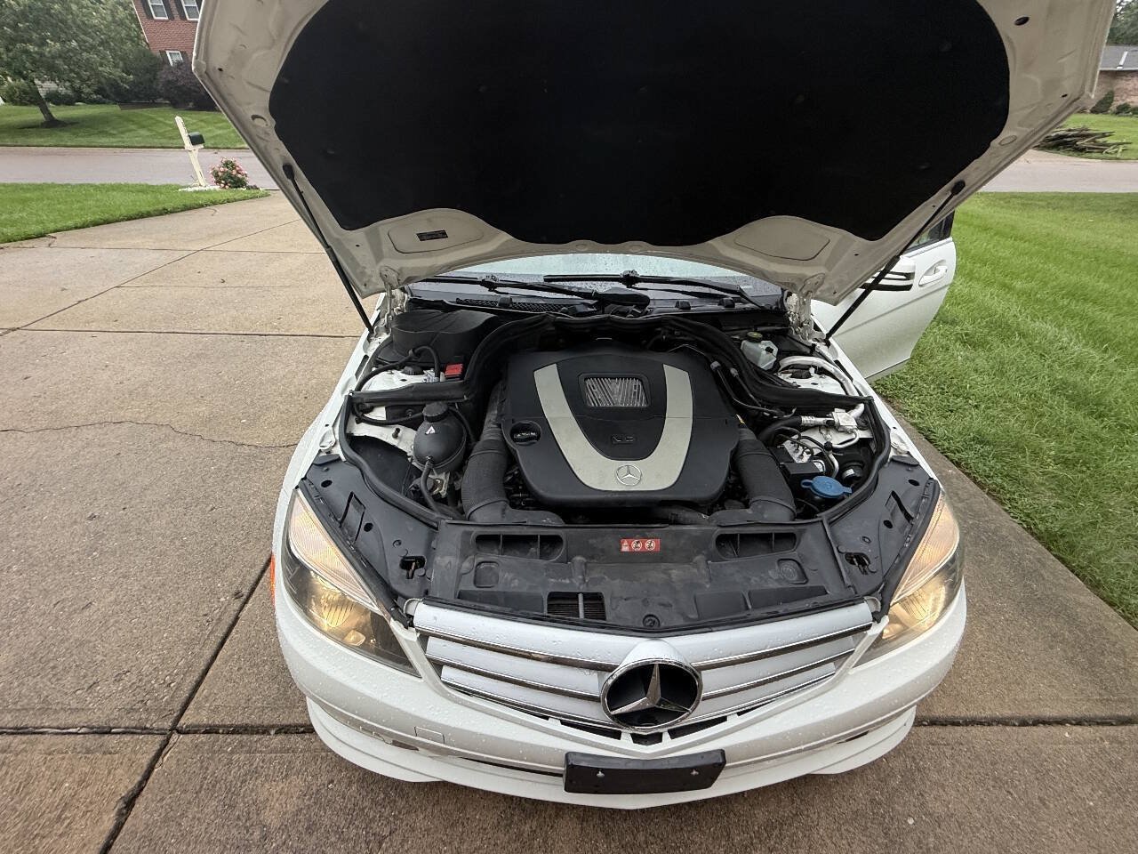 Used 2011 Mercedes-Benz C 300 4MATIC Sedan w/ Premium 1 Pkg image 23