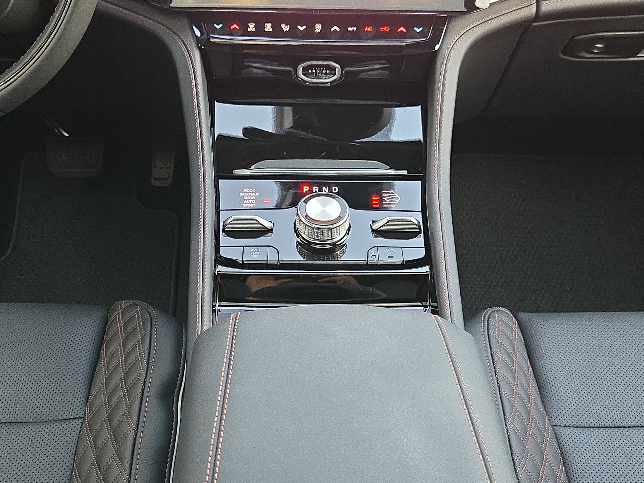 New 2027 Jeep Grand Cherokee Summit w/ MOPAR Finishing Package AWD/4WD image 28