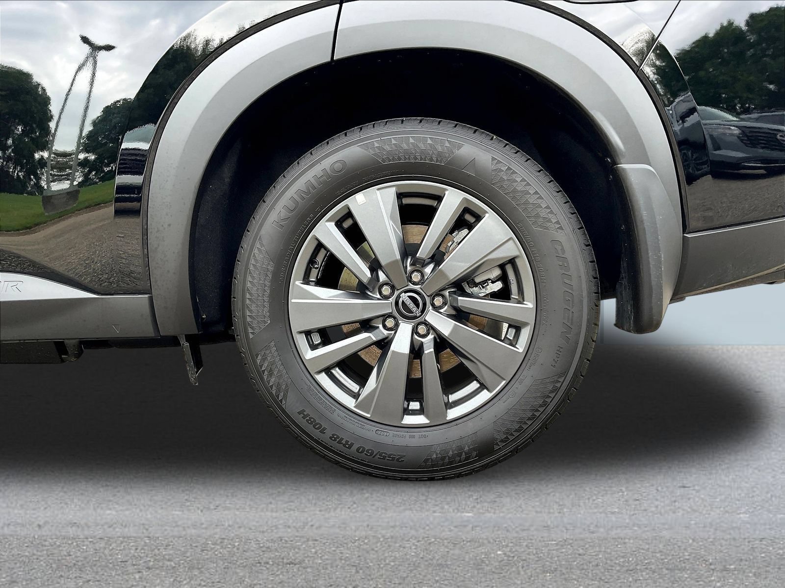 New 2026 Nissan Pathfinder SV FWD image 12