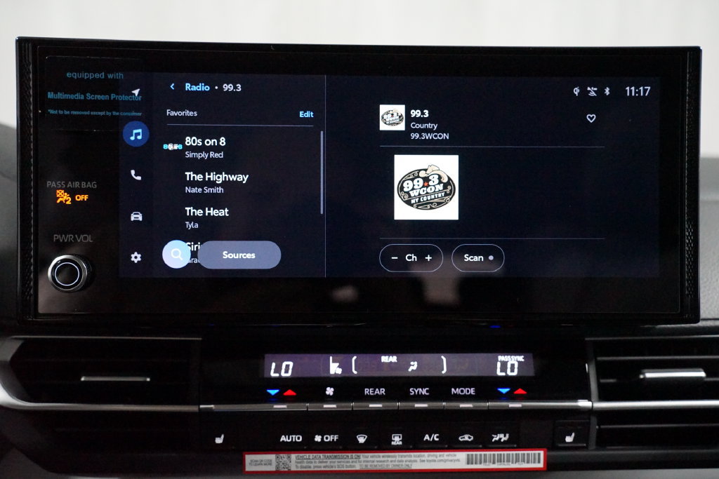New 2026 Toyota Sienna XLE FWD image 18