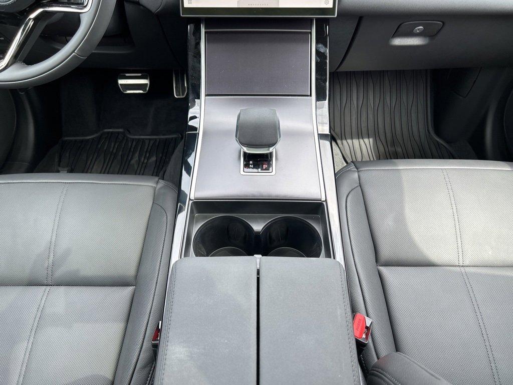 New 2026 Land Rover Range Rover Velar Dynamic SE image 23