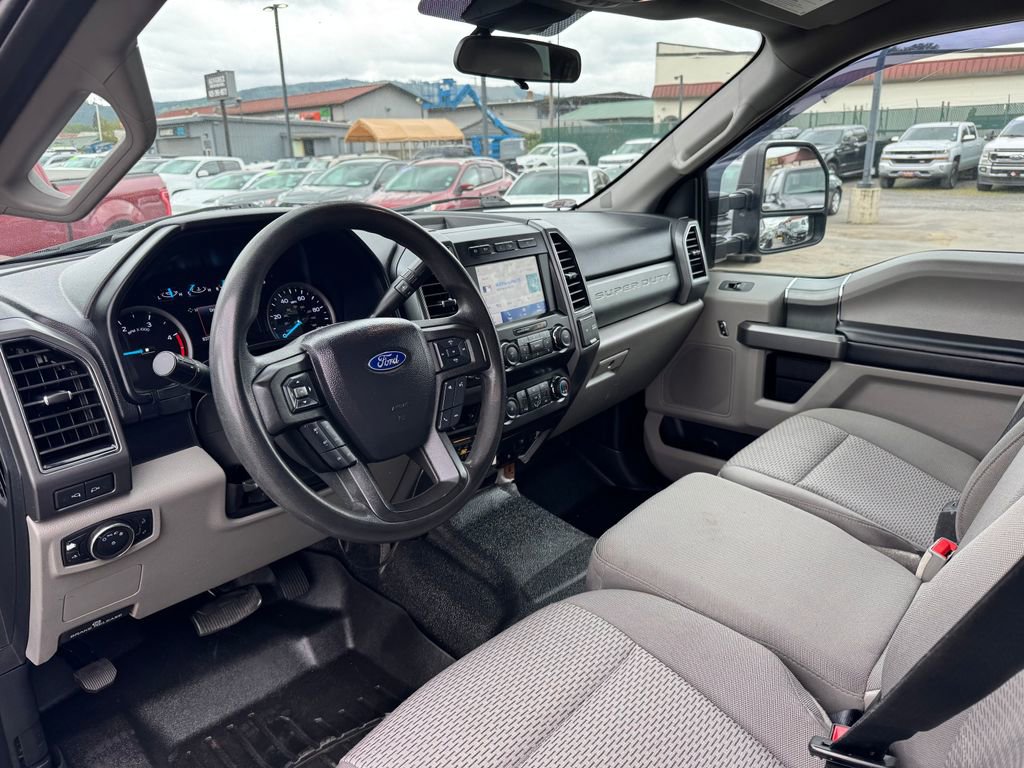 Used 2021 Ford F350 XLT w/ XLT Premium Package AWD/4WD image 18
