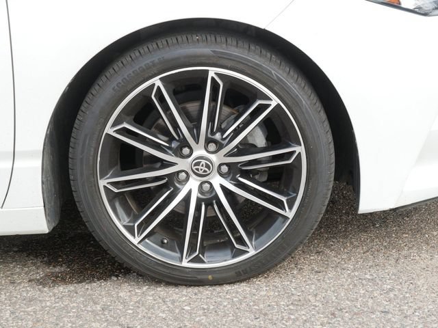Used 2022 Toyota Avalon Touring FWD image 9