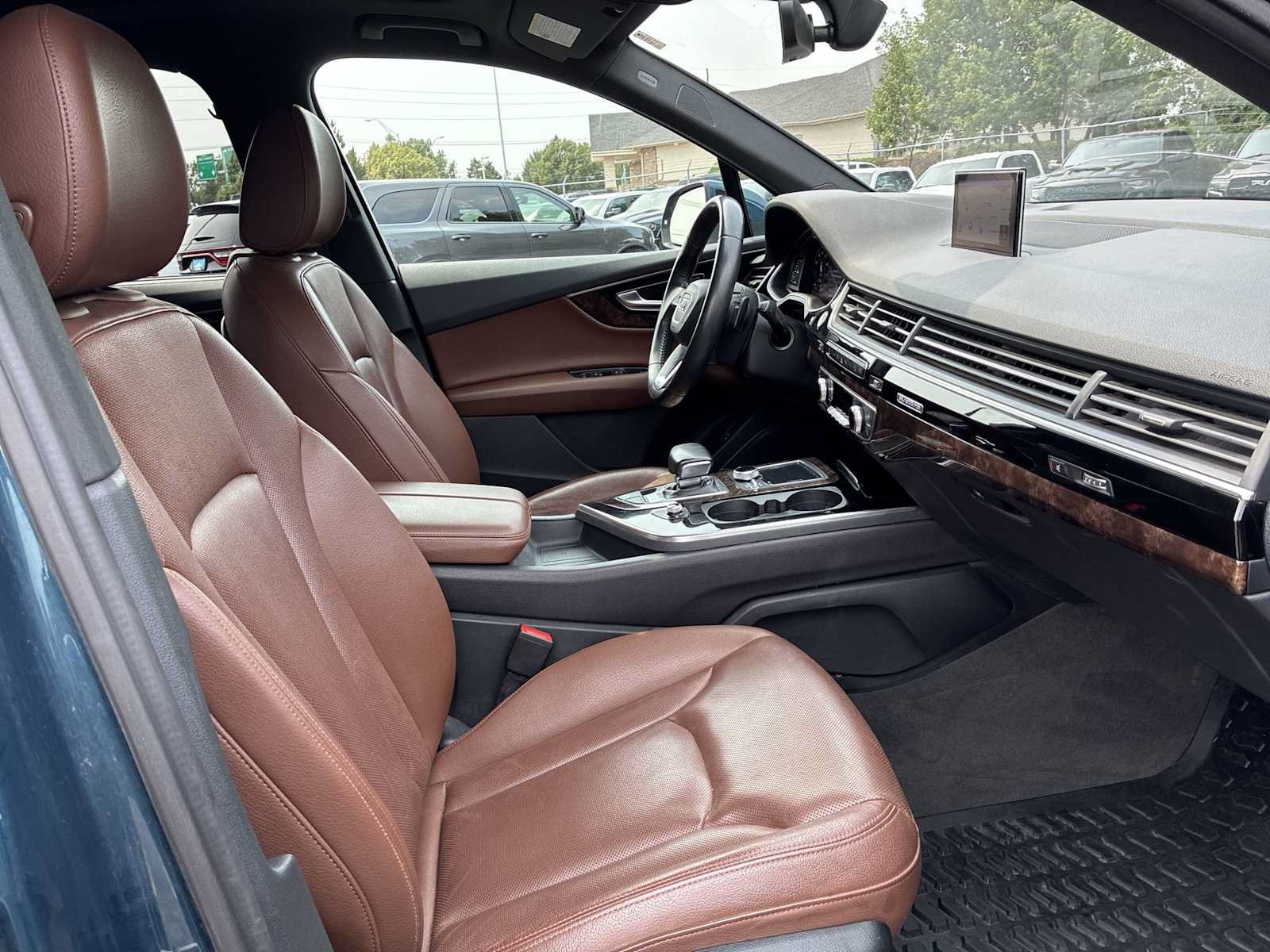 Used 2019 Audi Q7 3.0T Premium Plus w/ Premium Plus Package AWD/4WD image 25
