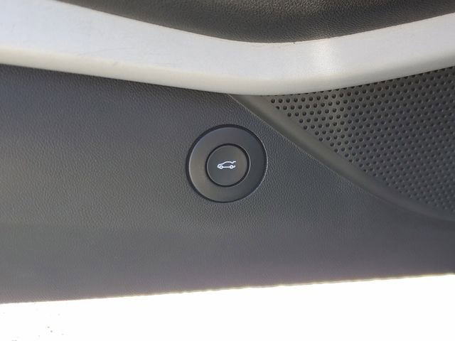 Used 2018 Chevrolet Camaro LT w/ RS Package image 15