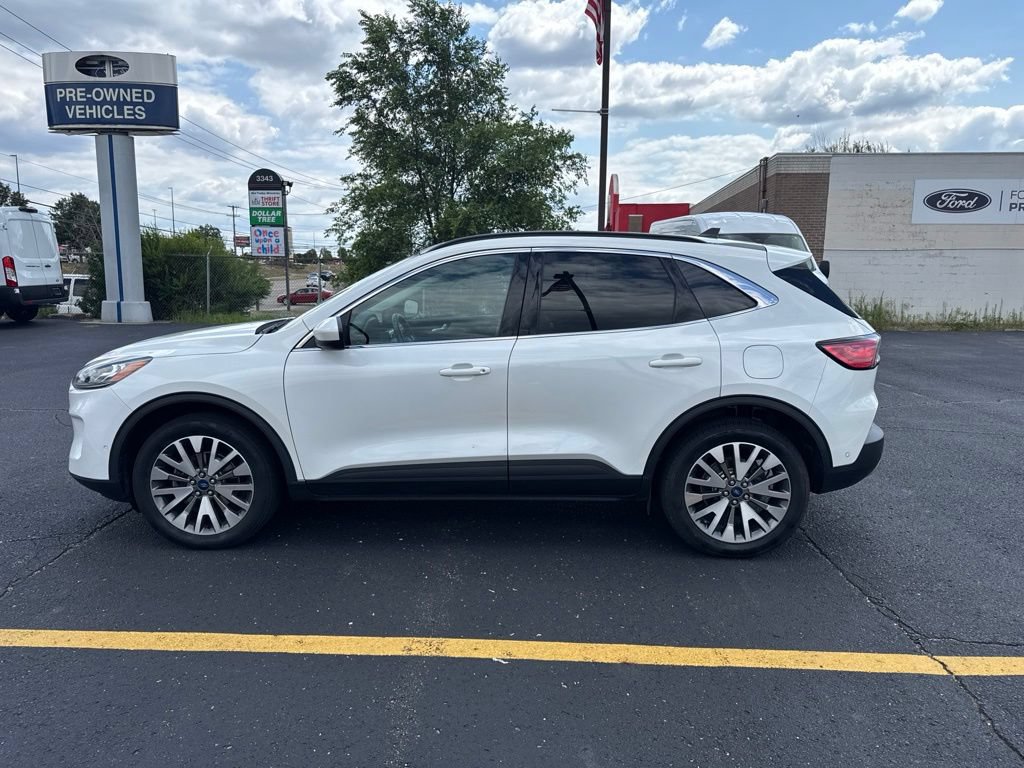 Used 2021 Ford Escape Titanium AWD/4WD image 8