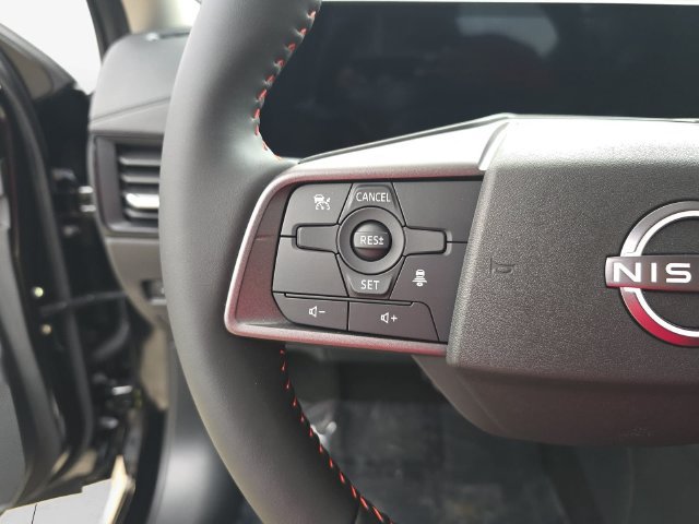 New 2027 Nissan Sentra SR w/ Floor Mat Package FWD image 17