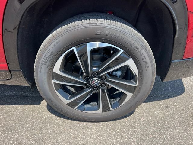 Used 2025 Buick Enclave Sport Touring w/ Trailering Package, 5000 lbs. AWD/4WD image 11