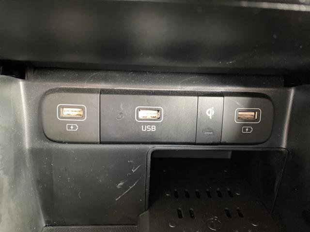 Certified 2022 Kia Sorento SX image 27