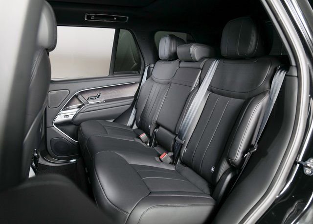 New 2025 Land Rover Range Rover SE image 5
