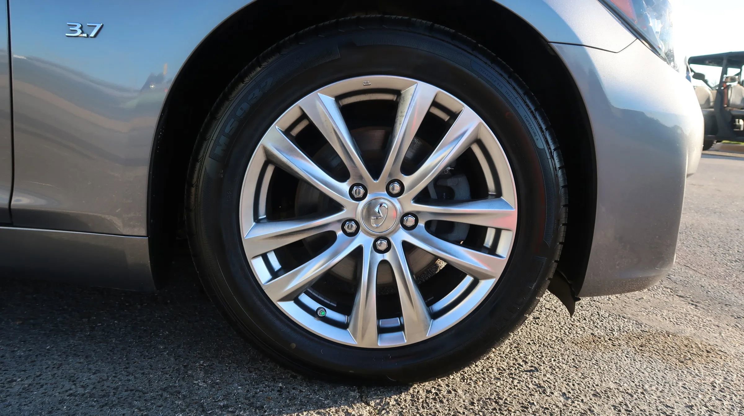 Used 2017 INFINITI Q70 3.7 image 56