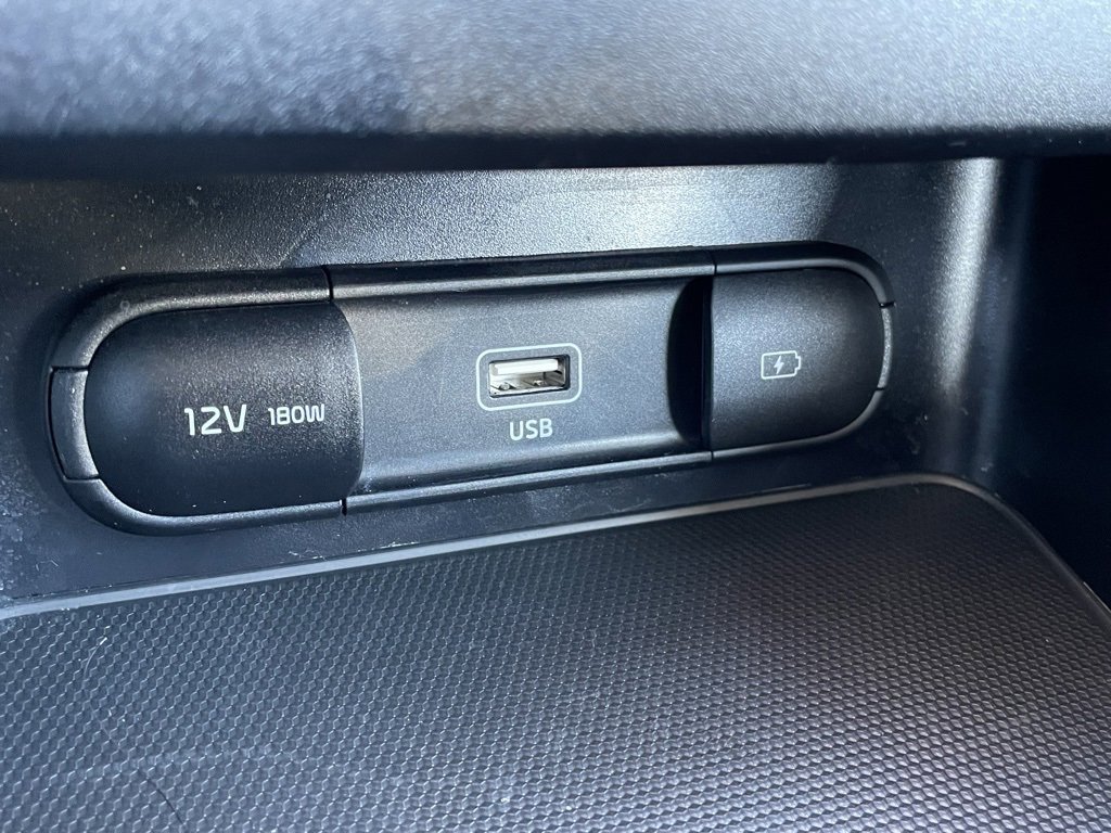 Used 2024 Kia Forte LXS w/ LXS Technology Package image 17