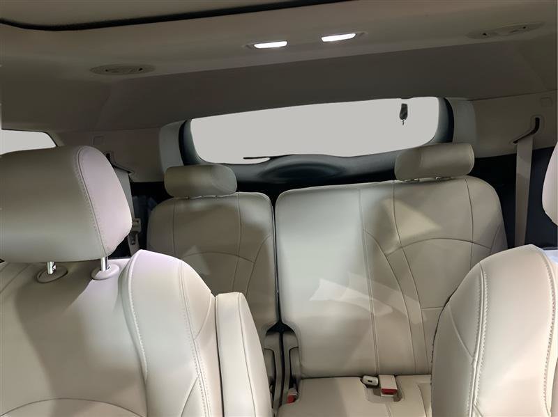 Used 2020 Buick Enclave Essence w/ LPO, Luxury Package FWD image 19