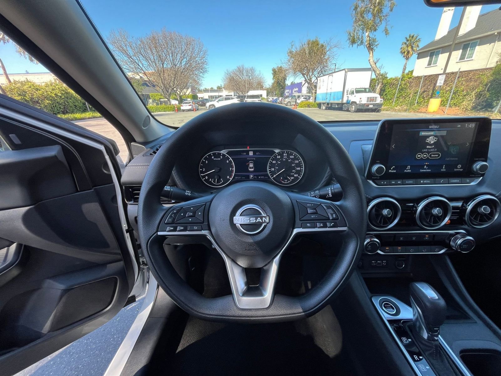 Used 2025 Nissan Sentra SV image 32