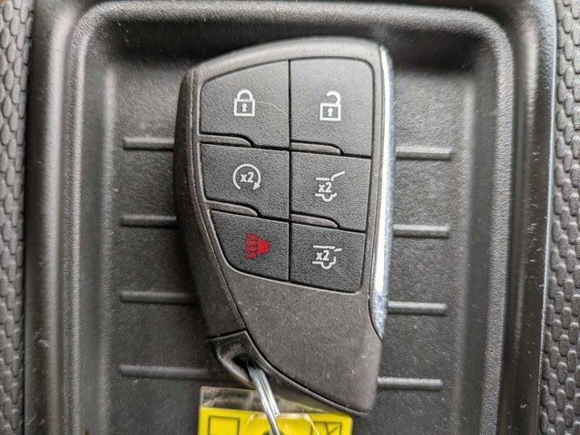 Used 2021 Chevrolet Suburban RST w/ Luxury Package RWD image 32