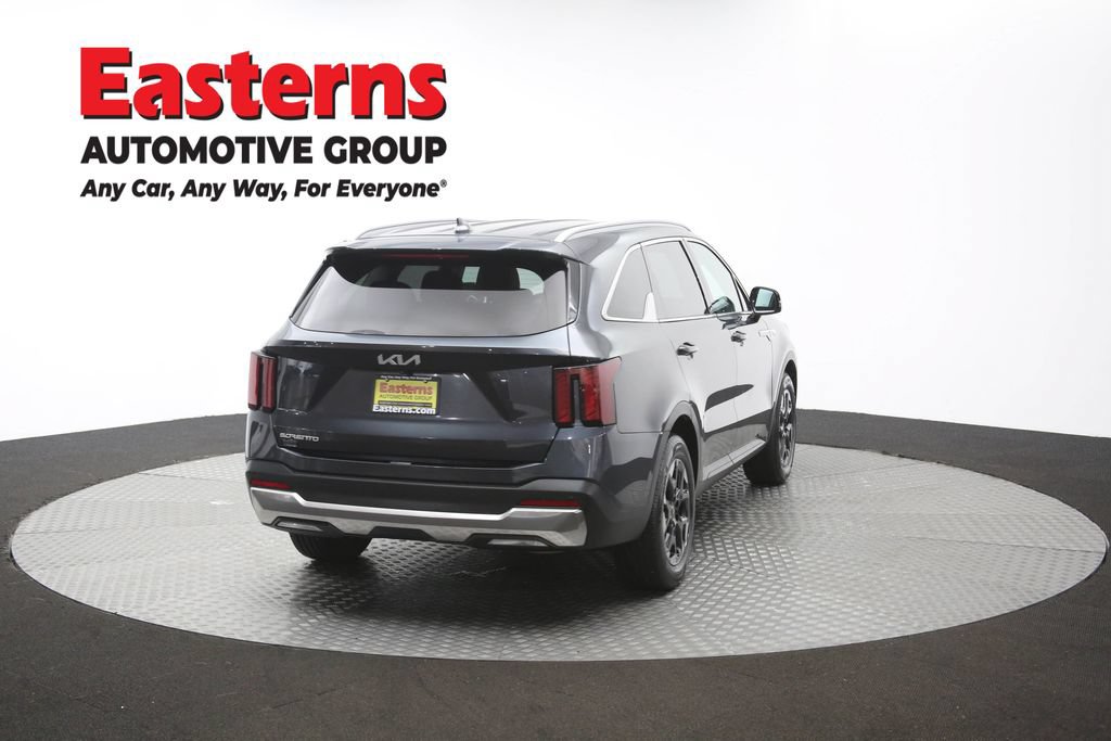 Used 2024 Kia Sorento S FWD image 41